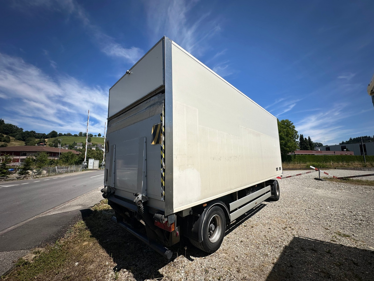 HANGLER 2 AF EL 18 - Koelwagen aanhangwagen: afbeelding 3 HANGLER 2 AF EL 18 - Koelwagen aanhangwagen: afbeelding 3