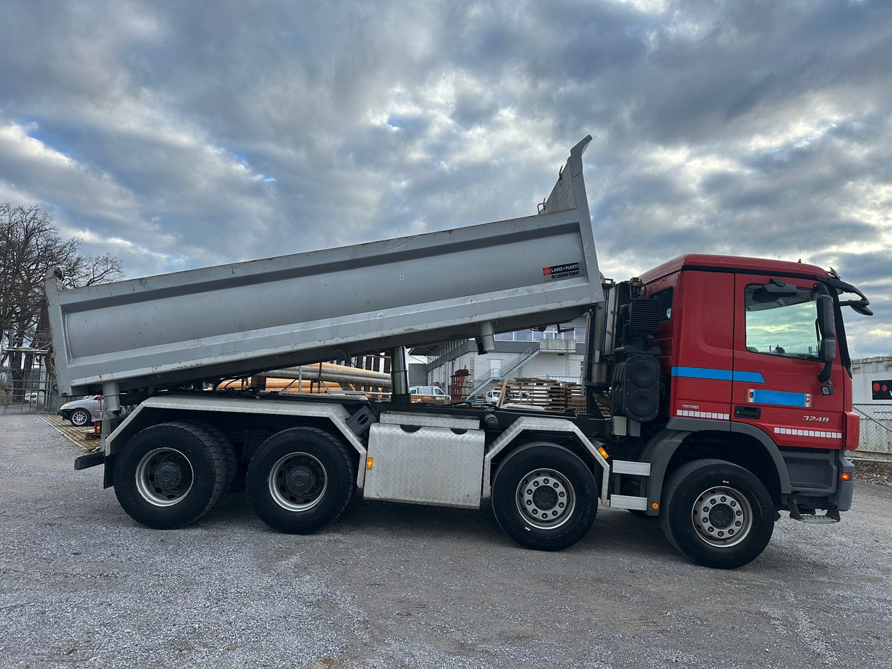 Kipper vrachtwagen MERCEDES-BENZ Actros 3248 8x4 Kipper: afbeelding 7