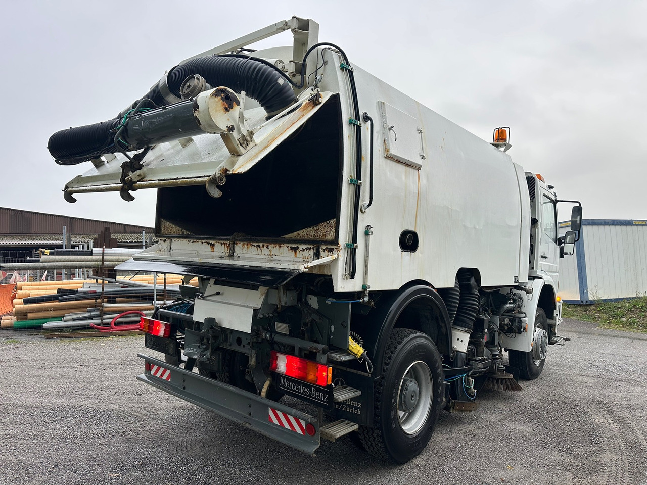 MERCEDES-BENZ Atego 1823 4x4 Faun 7m3 - Veegwagen: afbeelding 5 MERCEDES-BENZ Atego 1823 4x4 Faun 7m3 - Veegwagen: afbeelding 5