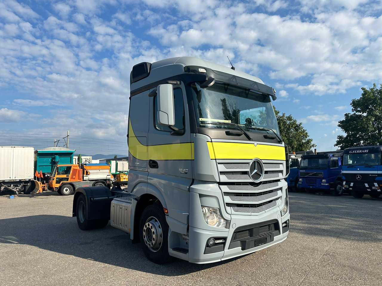 Mercedes Actros 18.48 18.41 18.40 18.44 18.46 18.45 18.42 18.48 - Trekker: afbeelding 2 Mercedes Actros 18.48 18.41 18.40 18.44 18.46 18.45 18.42 18.48 - Trekker: afbeelding 2