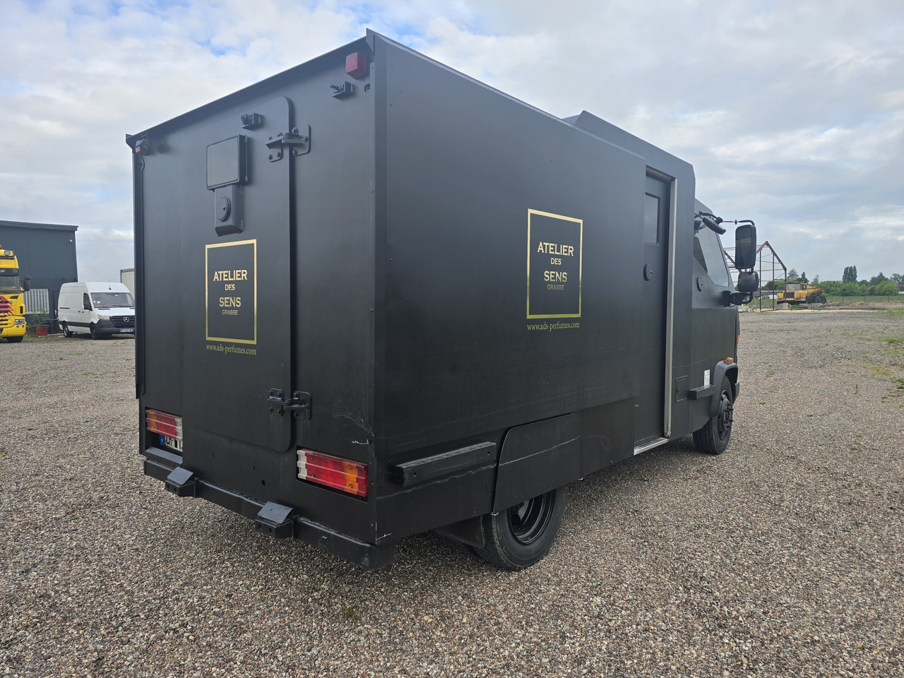 Mercedes Vario 816 - Waardetransport: afbeelding 4 Mercedes Vario 816 - Waardetransport: afbeelding 4