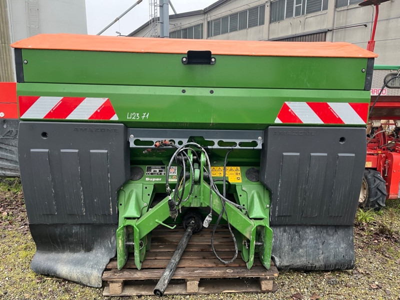Amazone ZA-TS 1700 PROFIS TRONIC - Kunstmeststrooier: afbeelding 3 Amazone ZA-TS 1700 PROFIS TRONIC - Kunstmeststrooier: afbeelding 3