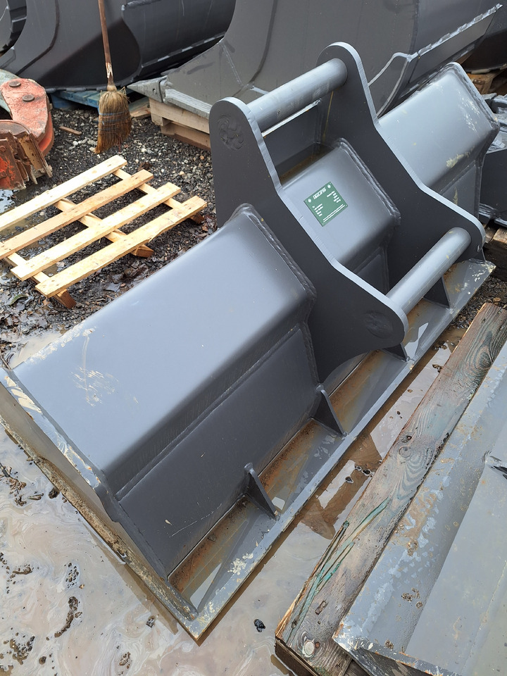 BALAVTO Slope bucket 1600 mm Volvo S60 - Bak: afbeelding 4 BALAVTO Slope bucket 1600 mm Volvo S60 - Bak: afbeelding 4