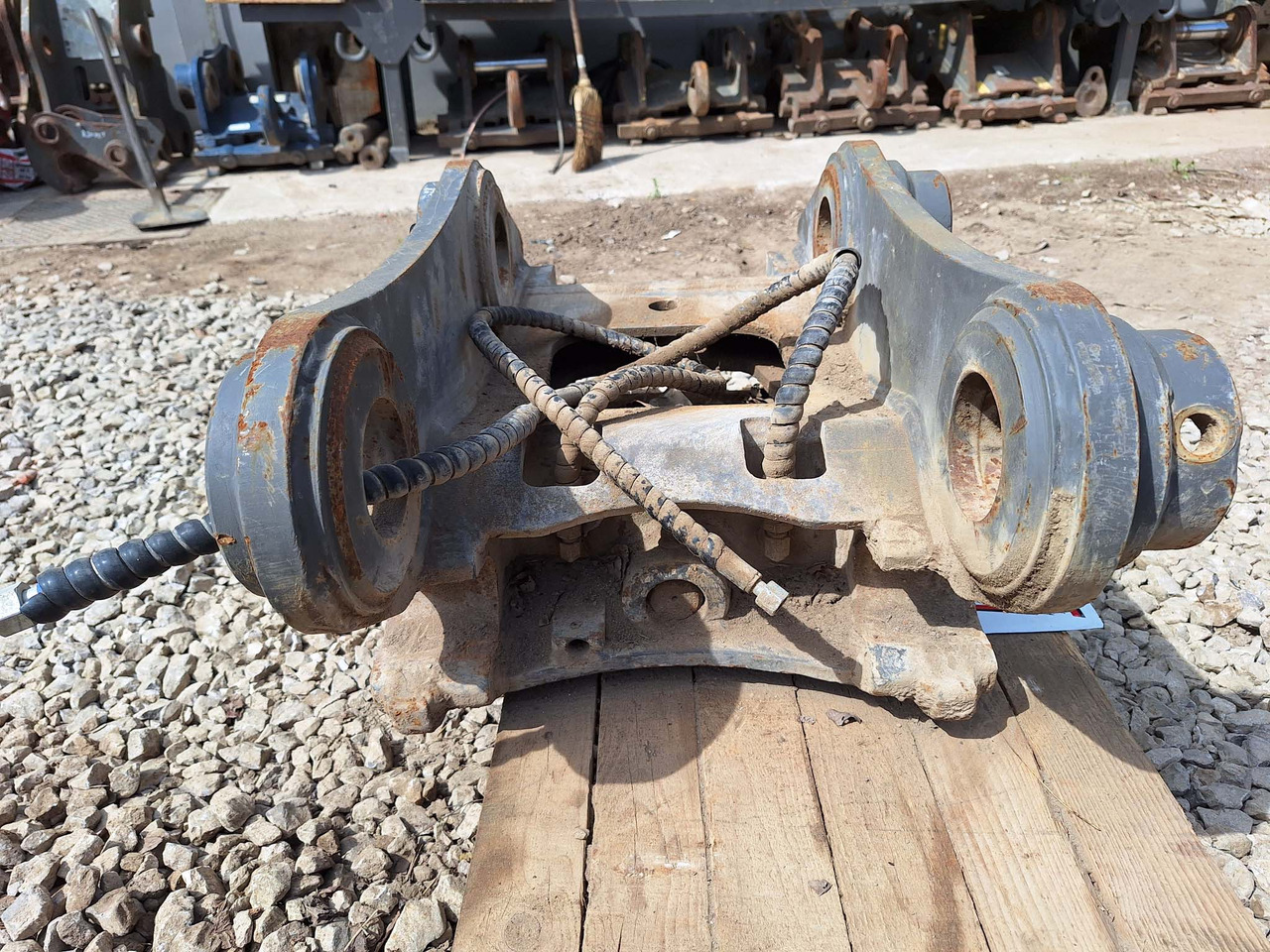 Balavto S70 Volvo EC220D - Snelwissel voor Bouwmachine: afbeelding 3 Balavto S70 Volvo EC220D - Snelwissel voor Bouwmachine: afbeelding 3