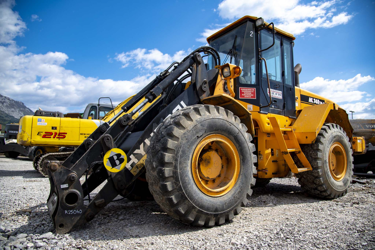 HYUNDAI HL740TM-7 for parts - Wiellader: afbeelding 1 HYUNDAI HL740TM-7 for parts - Wiellader: afbeelding 1