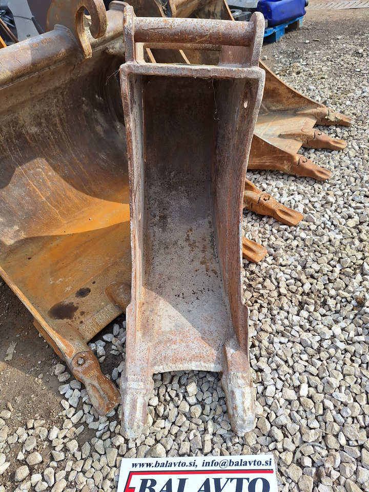 Lannen trenching bucket 400 mm - Graafbak: afbeelding 1 Lannen trenching bucket 400 mm - Graafbak: afbeelding 1