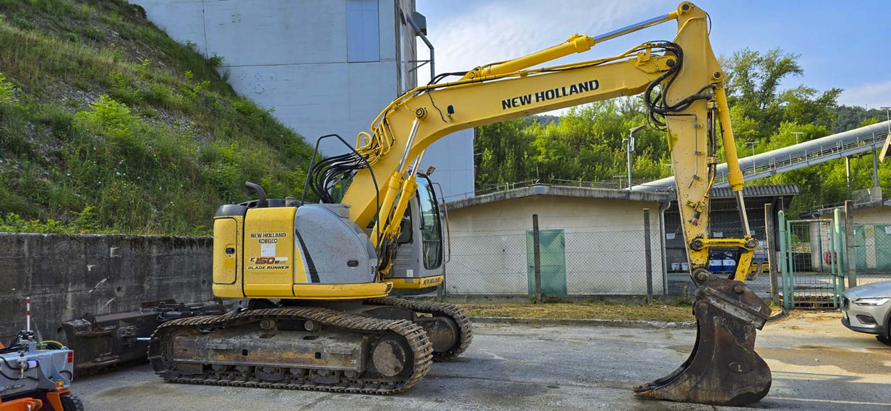 New Holland Kobelco E150BSR-2 Blade Runner - Rupsgraafmachine: afbeelding 2 New Holland Kobelco E150BSR-2 Blade Runner - Rupsgraafmachine: afbeelding 2