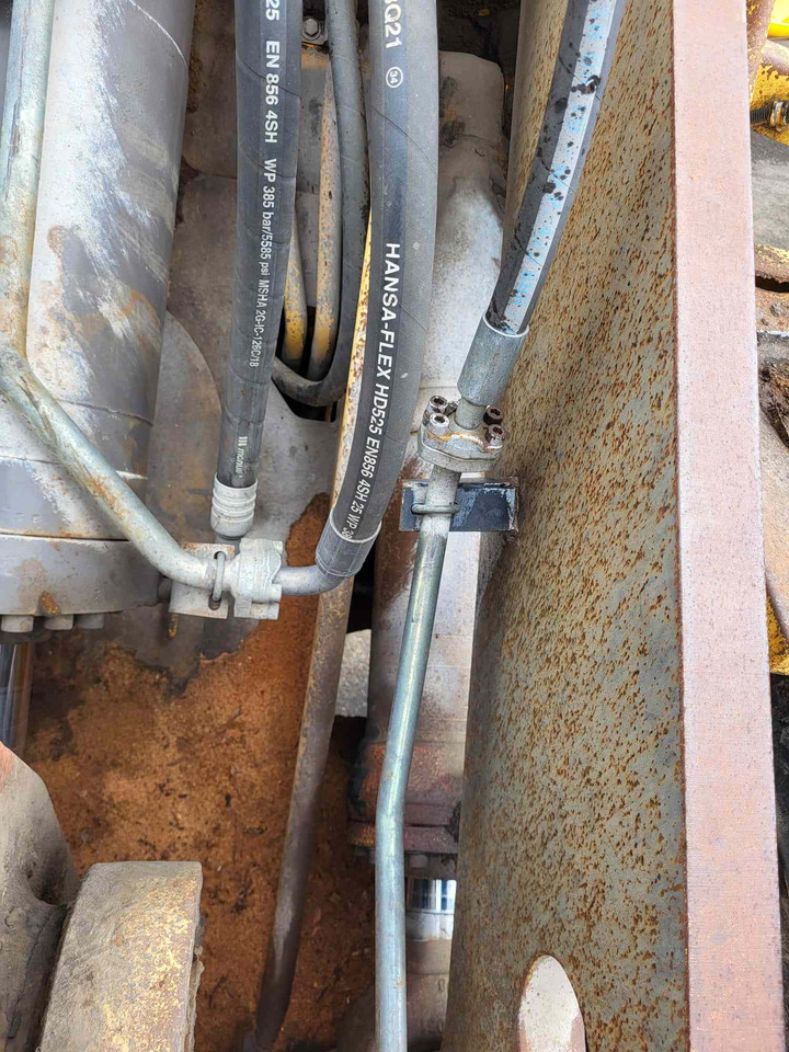 Volvo lifting cylinder - Onderdelen voor Lader: afbeelding 1 Volvo lifting cylinder - Onderdelen voor Lader: afbeelding 1