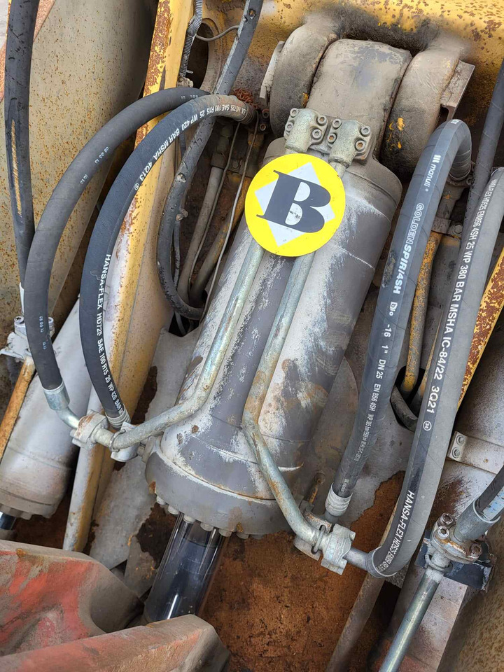 Volvo tilt cylinder - Onderdelen voor Lader: afbeelding 1 Volvo tilt cylinder - Onderdelen voor Lader: afbeelding 1