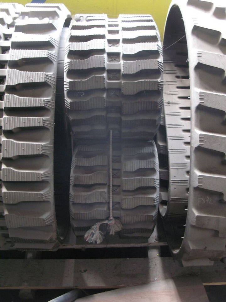 TAERYUK CS300X52,5X78 - Rupsband voor Graafmachine: afbeelding 1 TAERYUK CS300X52,5X78 - Rupsband voor Graafmachine: afbeelding 1