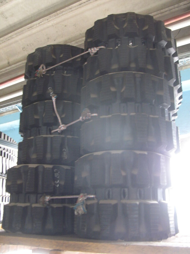 TAERYUK CW300X52,5X72 - Rupsband voor Graafmachine: afbeelding 2 TAERYUK CW300X52,5X72 - Rupsband voor Graafmachine: afbeelding 2