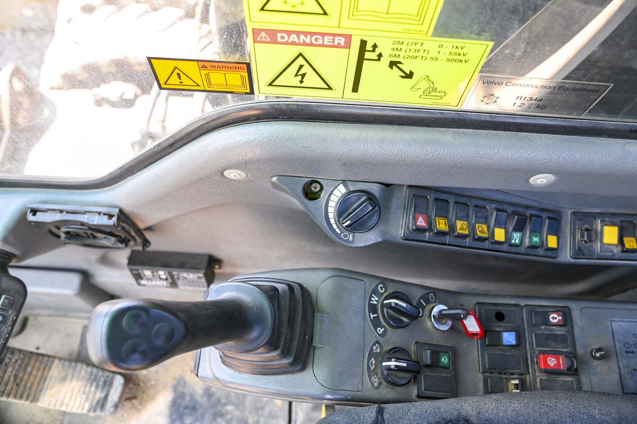 Mobiele graafmachine VOLVO EW180B: afbeelding 38 Mobiele graafmachine VOLVO EW180B: afbeelding 38