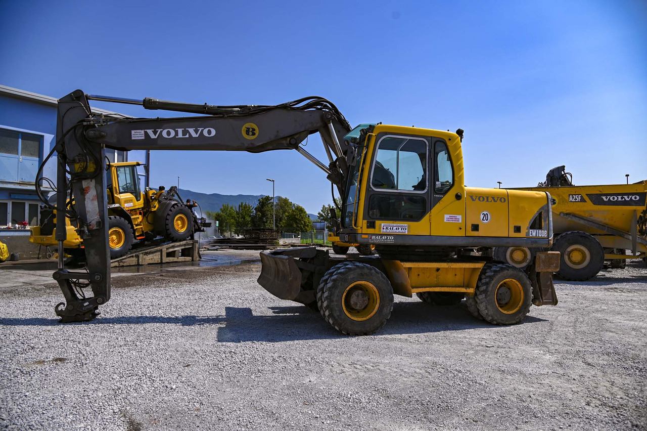 VOLVO EW180B - Mobiele graafmachine: afbeelding 2 VOLVO EW180B - Mobiele graafmachine: afbeelding 2