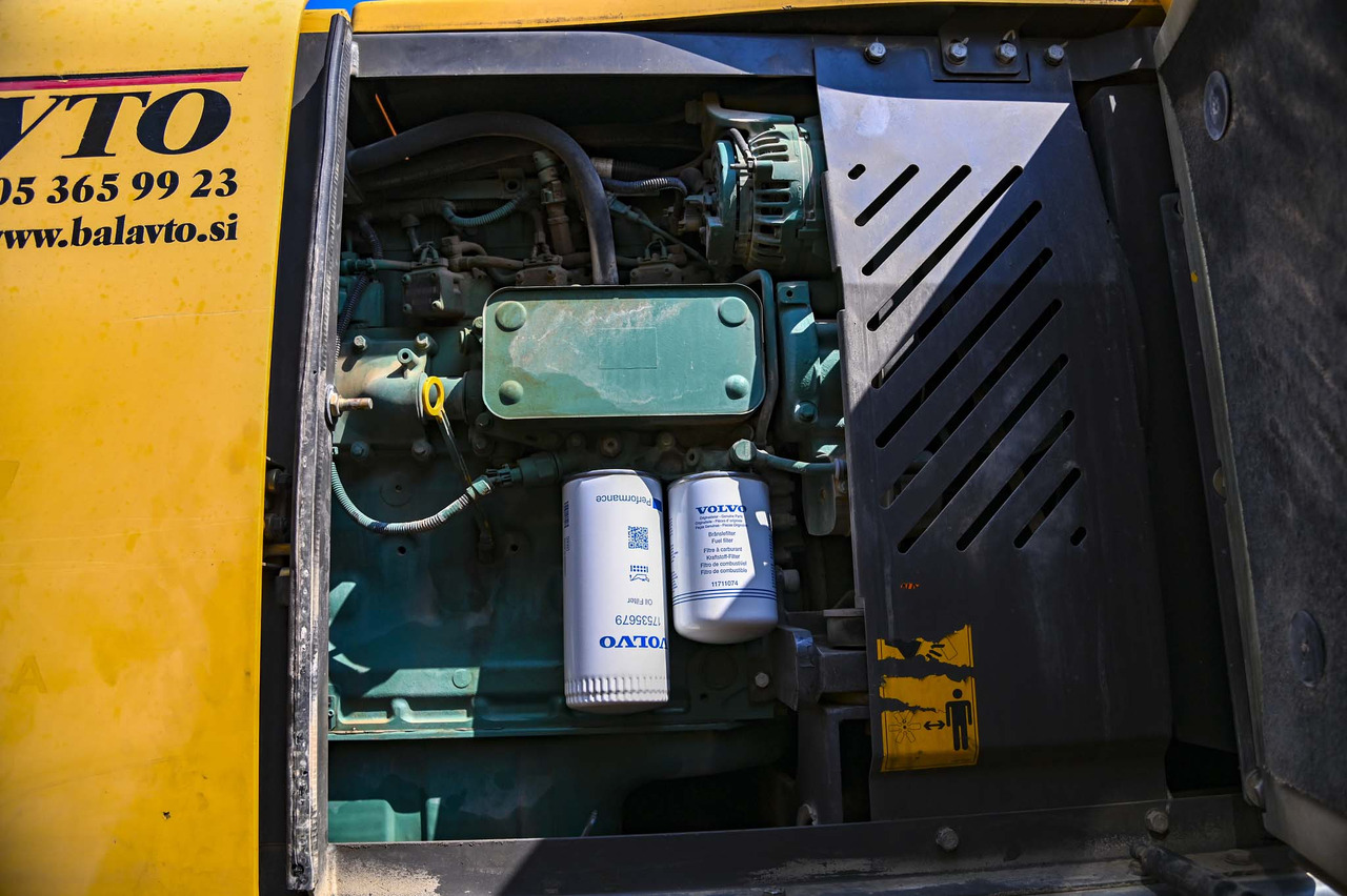 Mobiele graafmachine VOLVO EW180B: afbeelding 23