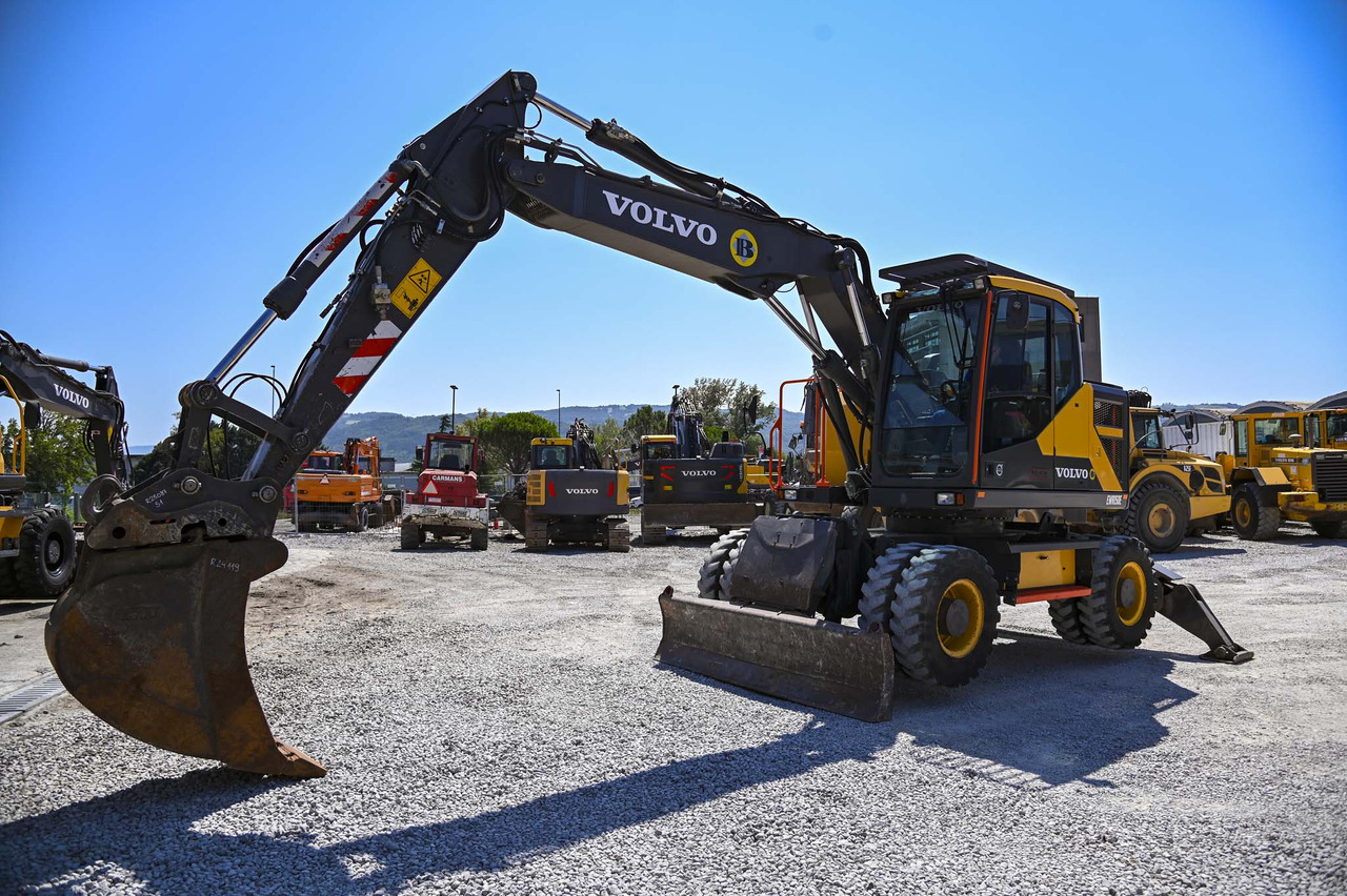 VOLVO EWR150E - Mobiele graafmachine: afbeelding 2 VOLVO EWR150E - Mobiele graafmachine: afbeelding 2