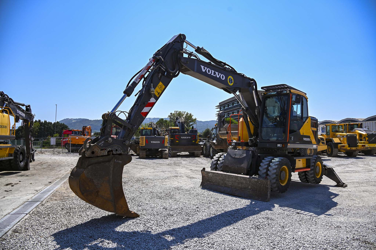 VOLVO EWR150E - Mobiele graafmachine: afbeelding 1 VOLVO EWR150E - Mobiele graafmachine: afbeelding 1