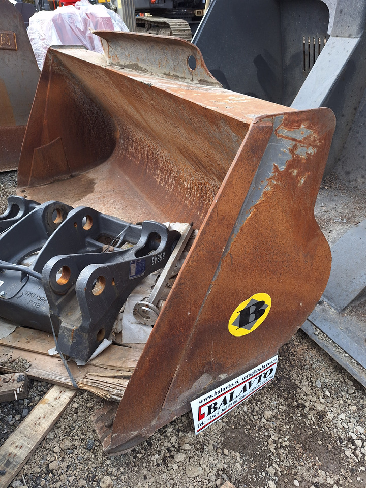 Volvo 93812 loader bucket 2300 mm BOE - Voorladerbak: afbeelding 1 Volvo 93812 loader bucket 2300 mm BOE - Voorladerbak: afbeelding 1