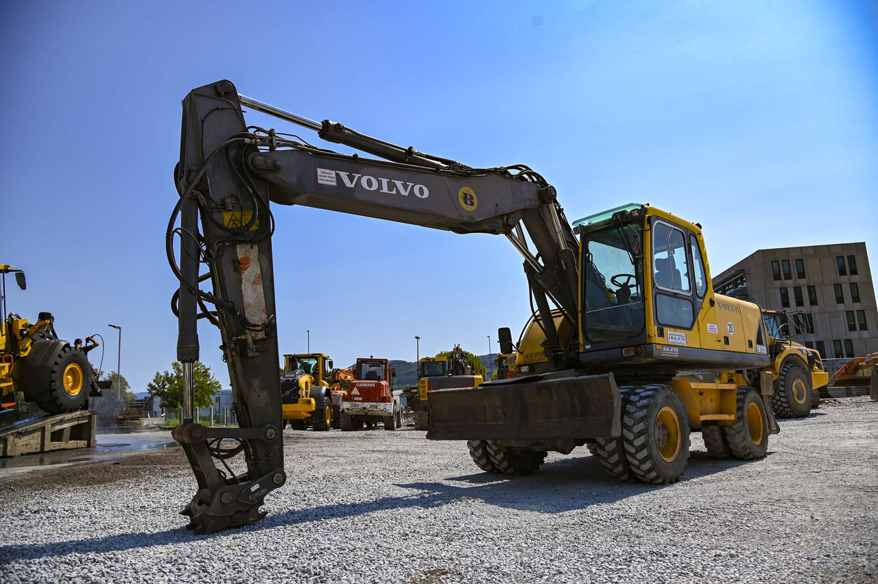 Volvo EW180B - Mobiele graafmachine: afbeelding 1 Volvo EW180B - Mobiele graafmachine: afbeelding 1