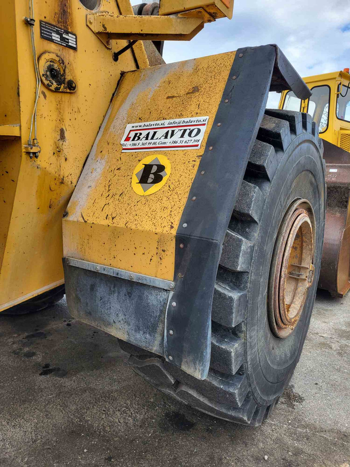 Volvo front fenders - Fender voor Lader: afbeelding 1 Volvo front fenders - Fender voor Lader: afbeelding 1