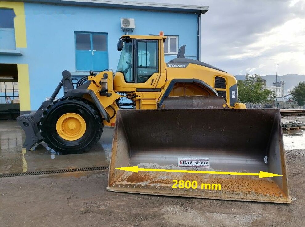 Volvo loader bucket 2800 mm - Voorladerbak: afbeelding 2 Volvo loader bucket 2800 mm - Voorladerbak: afbeelding 2