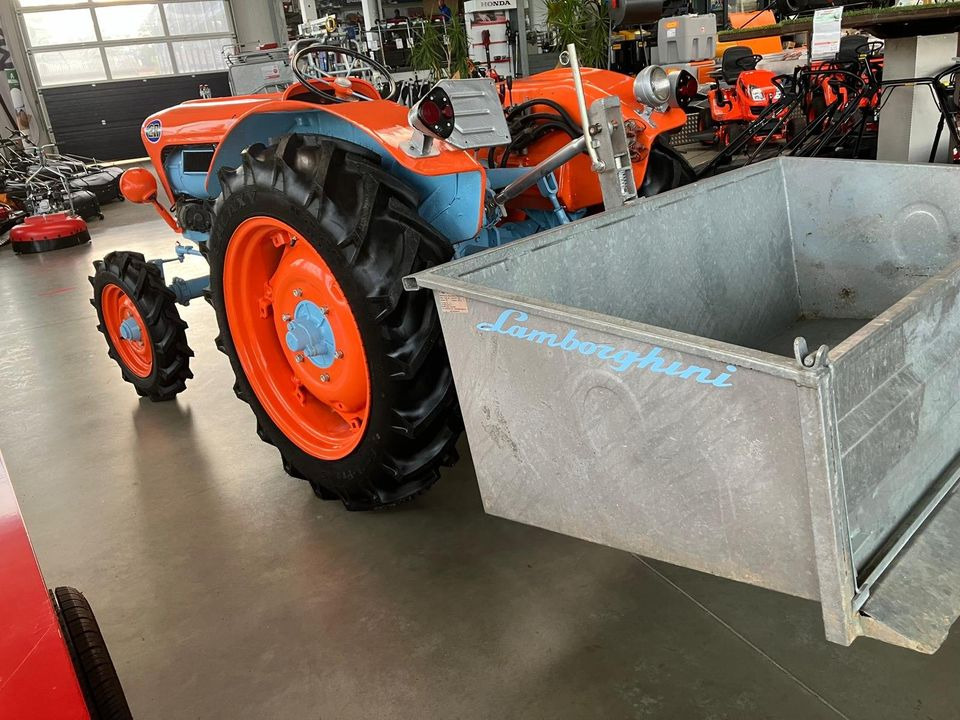 Lamborghini 2 R Typ FL3 Sammlerstück Oldtimer - Tractor: afbeelding 4 Lamborghini 2 R Typ FL3 Sammlerstück Oldtimer - Tractor: afbeelding 4