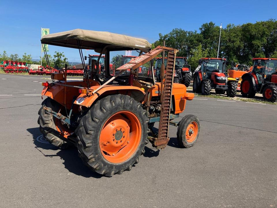 Traktor Fiat 315 Oldtimer mit Mähwerk Baujahr 1968 - Tractor: afbeelding 2 Traktor Fiat 315 Oldtimer mit Mähwerk Baujahr 1968 - Tractor: afbeelding 2