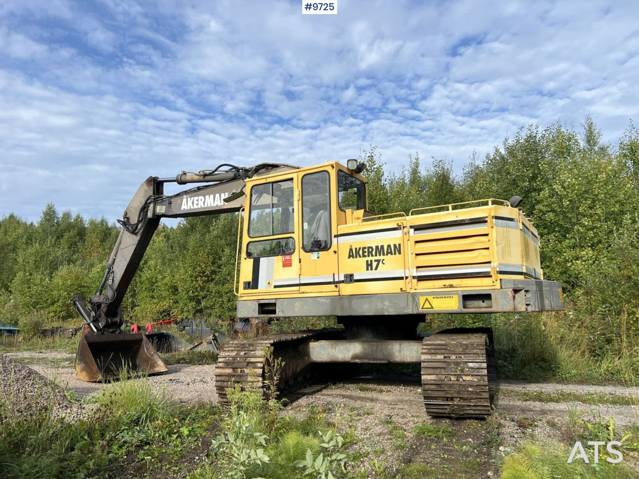 Akerman H7c Excavator with bucket - Rupsgraafmachine: afbeelding 1 Akerman H7c Excavator with bucket - Rupsgraafmachine: afbeelding 1