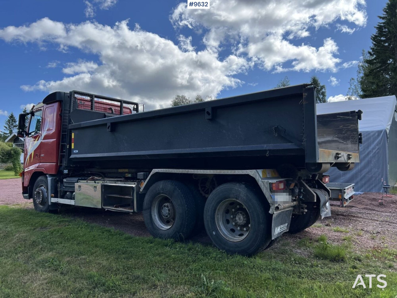 Volvo FH12 6X2 Hooklift Truck with flatbed and plow attachment - Andere machine: afbeelding 3 Volvo FH12 6X2 Hooklift Truck with flatbed and plow attachment - Andere machine: afbeelding 3