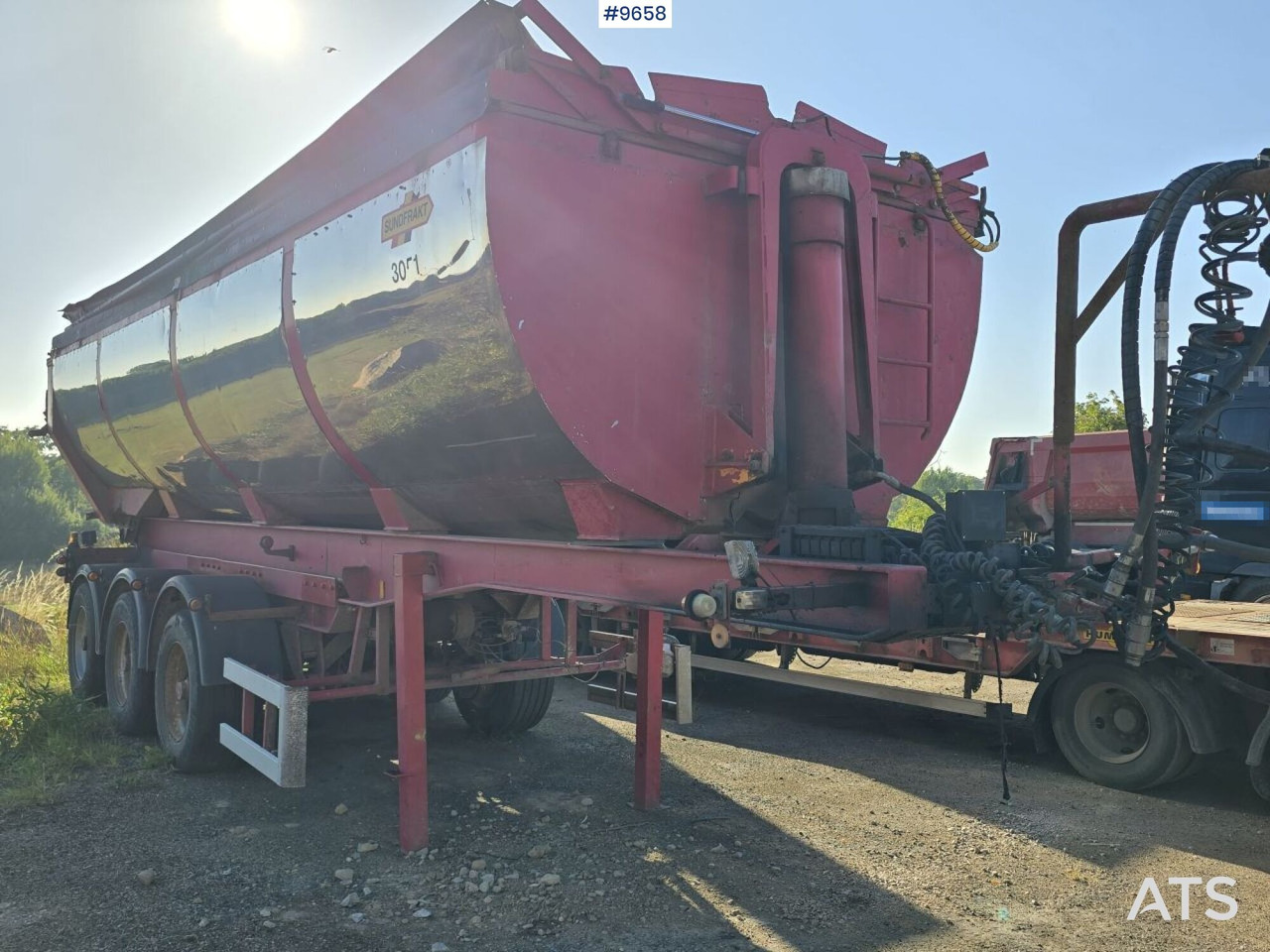 Asphalt trailer Parator STI 17-24 - Kipper oplegger, Asfaltmachine: afbeelding 2 Asphalt trailer Parator STI 17-24 - Kipper oplegger, Asfaltmachine: afbeelding 2