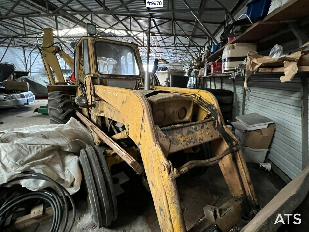 Backhoe loader- MASSEY-FERGUSON 203 - Tractor: afbeelding 1 Backhoe loader- MASSEY-FERGUSON 203 - Tractor: afbeelding 1