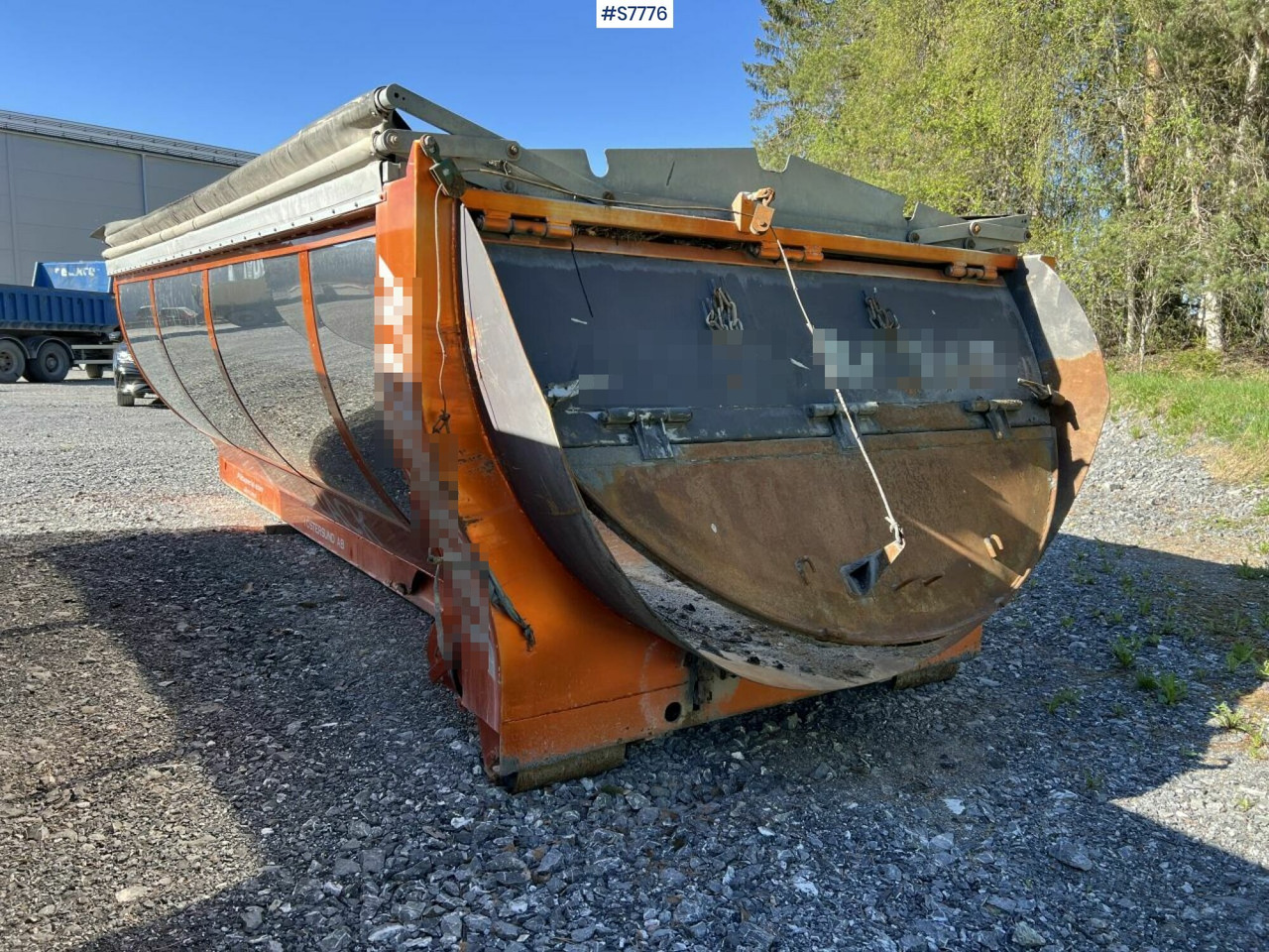 Balticum Frinab LV-13,5 Asphalt flatbed - Haakarm container: afbeelding 2 Balticum Frinab LV-13,5 Asphalt flatbed - Haakarm container: afbeelding 2