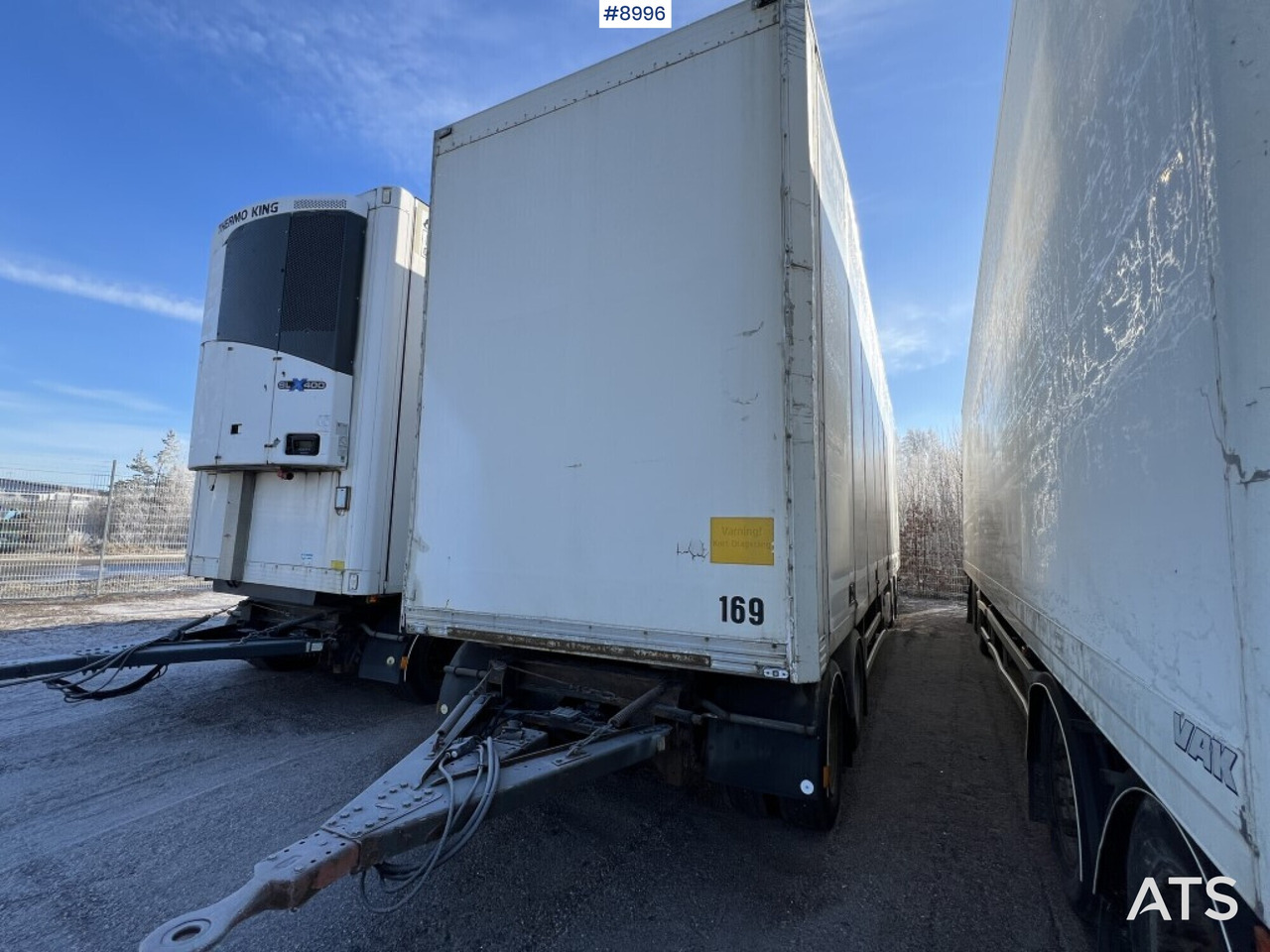 Box trailer EKERI L/L-4 - Gesloten aanhangwagen: afbeelding 1 Box trailer EKERI L/L-4 - Gesloten aanhangwagen: afbeelding 1