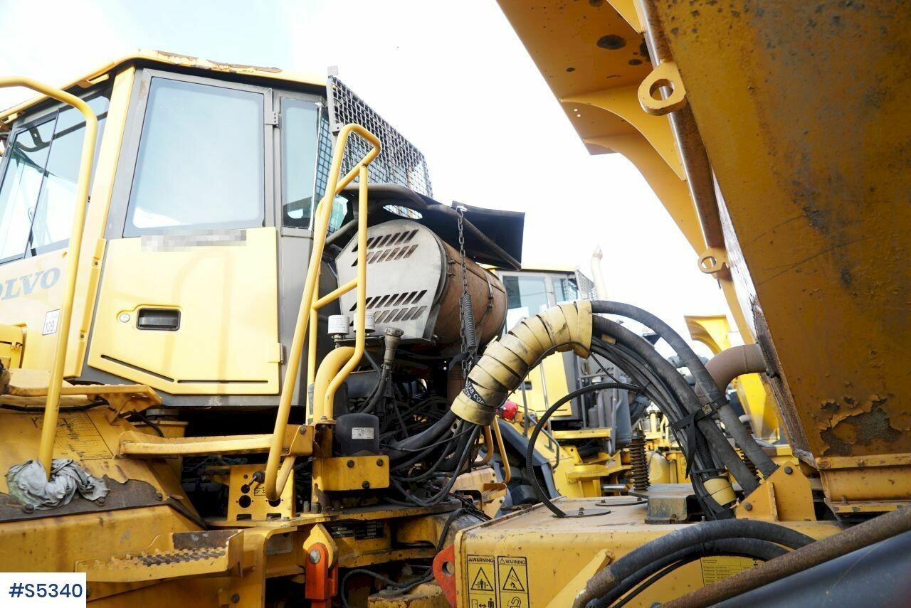 Kiepwagen DUMPER Volvo A40D 6x6: afbeelding 16