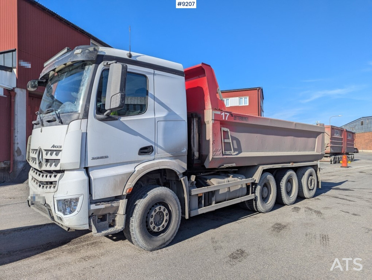 Dump / tipper truck Mercedes Benz Arocs 3253 8X4 - Kipper vrachtwagen: afbeelding 1 Dump / tipper truck Mercedes Benz Arocs 3253 8X4 - Kipper vrachtwagen: afbeelding 1