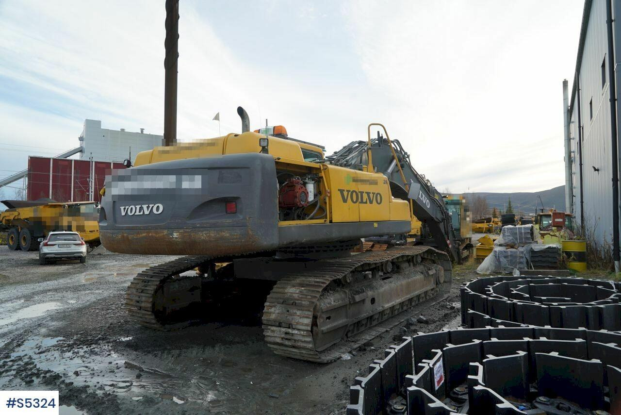 EXCAVATOR Volvo EC460BLC WITH BUCKET - Graafmachine: afbeelding 3 EXCAVATOR Volvo EC460BLC WITH BUCKET - Graafmachine: afbeelding 3