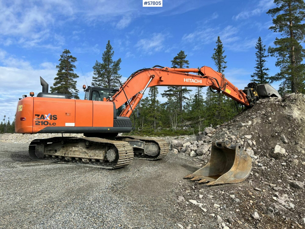 Excavator Hitachi ZX 210 LC-5B New tracks - Rupsgraafmachine: afbeelding 2 Excavator Hitachi ZX 210 LC-5B New tracks - Rupsgraafmachine: afbeelding 2