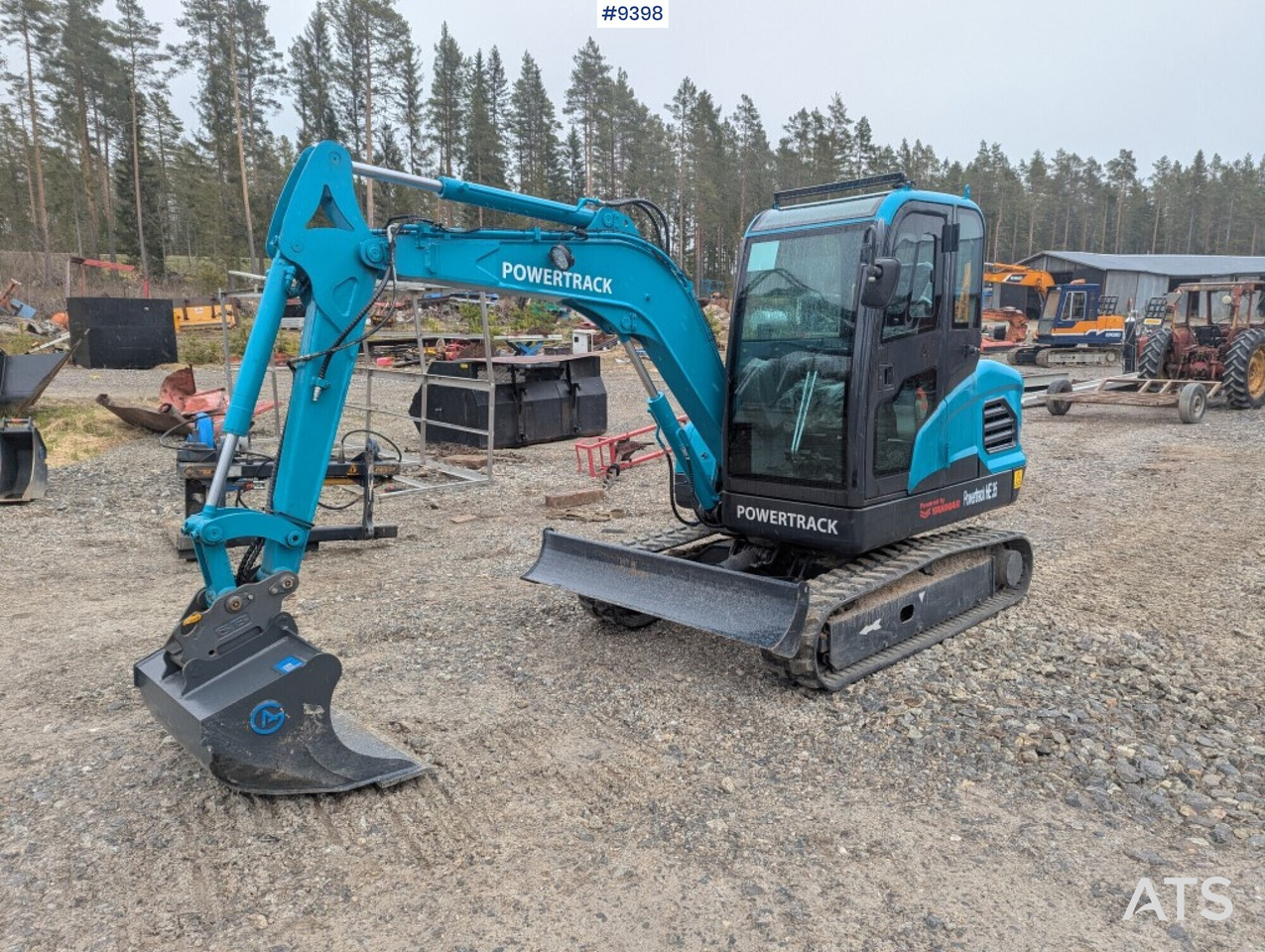 Excavator Powertrack HE 35 with buckets (see video) - Minigraafmachine: afbeelding 1 Excavator Powertrack HE 35 with buckets (see video) - Minigraafmachine: afbeelding 1
