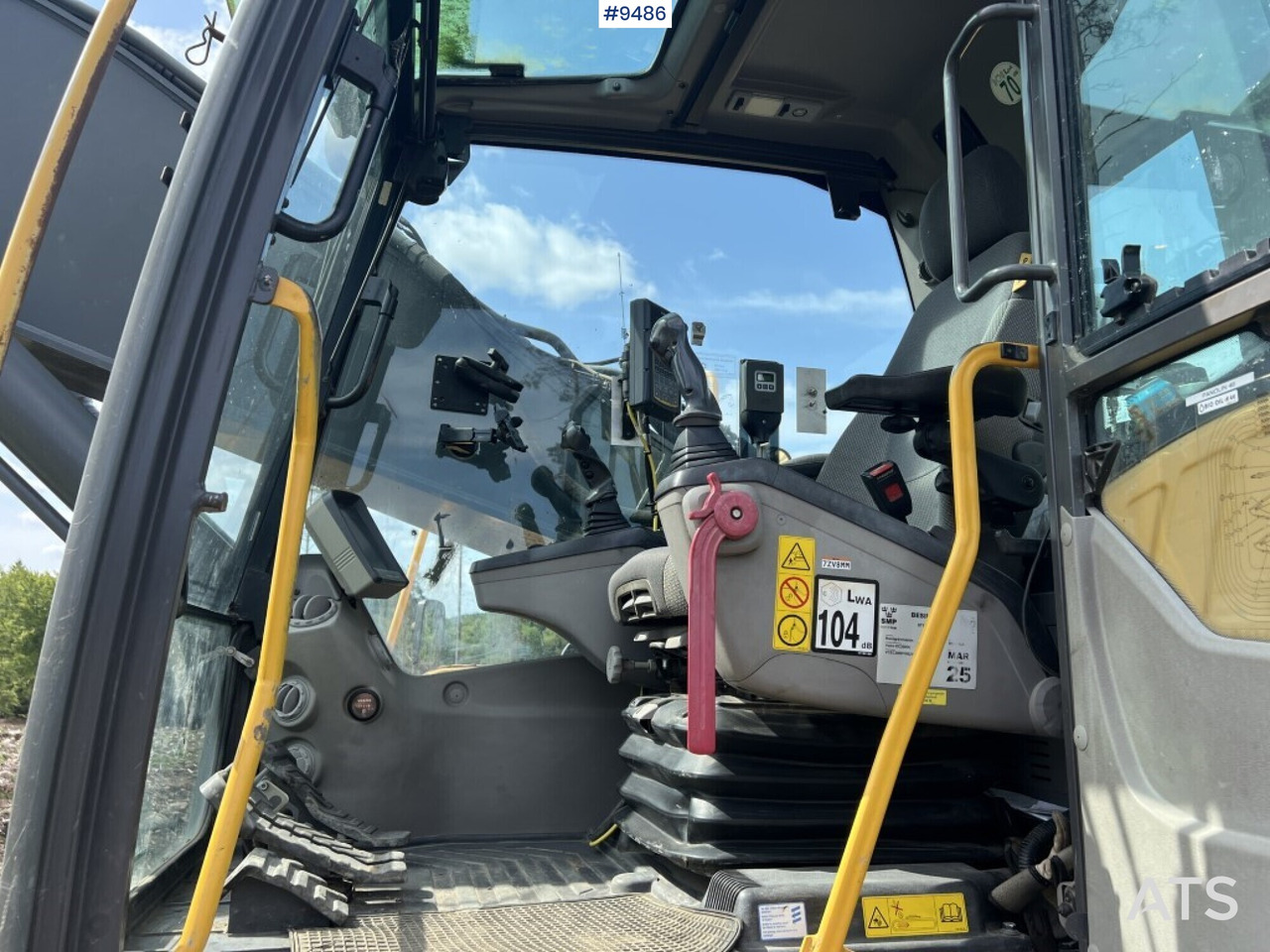 Excavator Volvo EC300DL- With excavator system and scale (See Video) - Rupsgraafmachine: afbeelding 5 Excavator Volvo EC300DL- With excavator system and scale (See Video) - Rupsgraafmachine: afbeelding 5