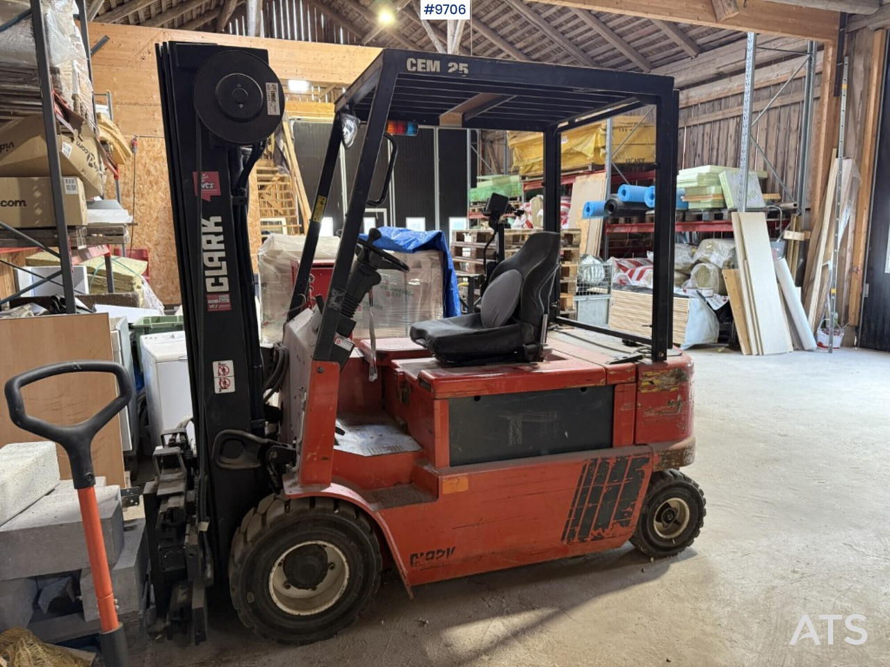 Forklift Clark CEM 25 - Elektrische heftruck: afbeelding 1 Forklift Clark CEM 25 - Elektrische heftruck: afbeelding 1