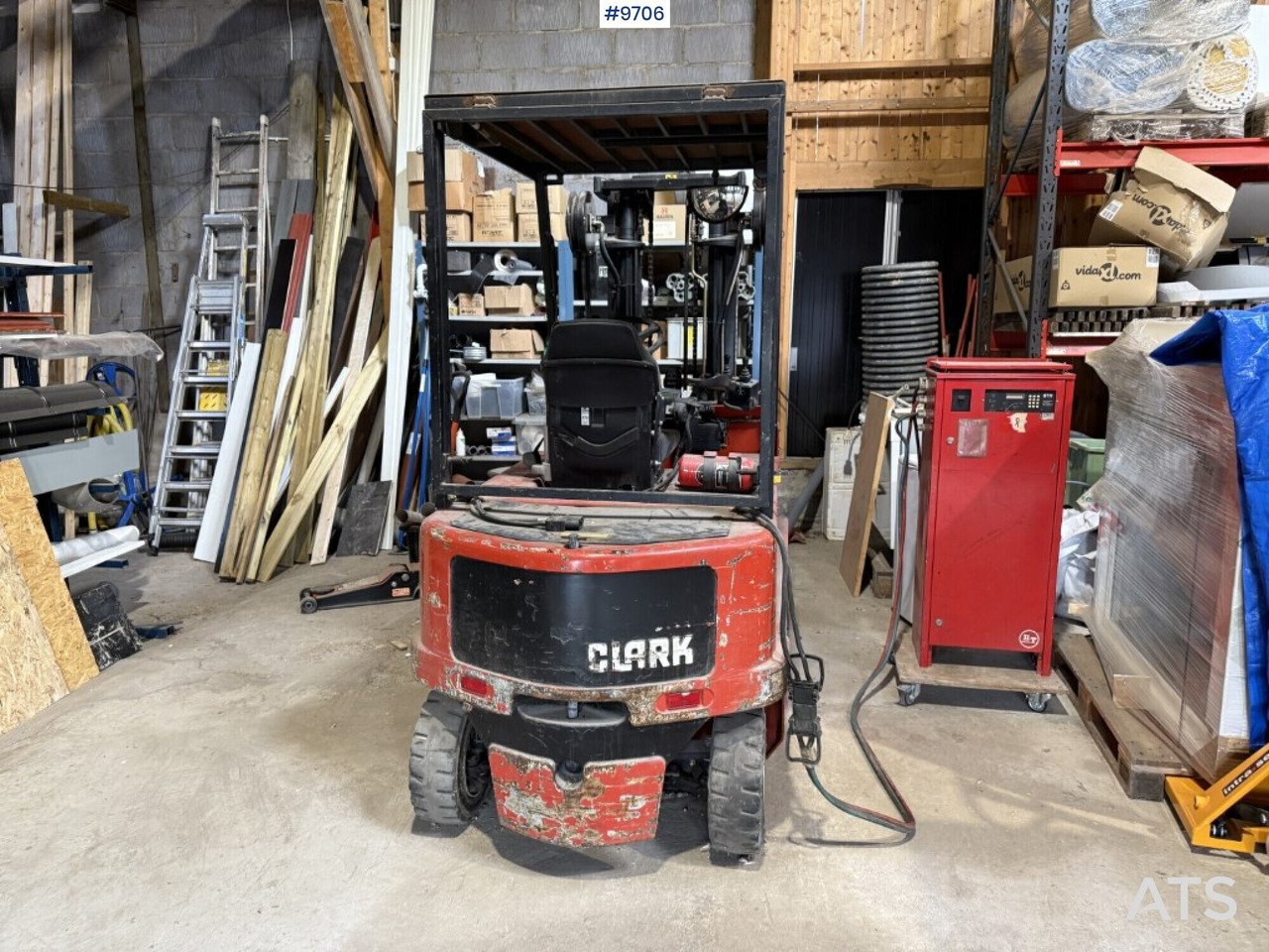 Forklift Clark CEM 25 - Elektrische heftruck: afbeelding 3 Forklift Clark CEM 25 - Elektrische heftruck: afbeelding 3