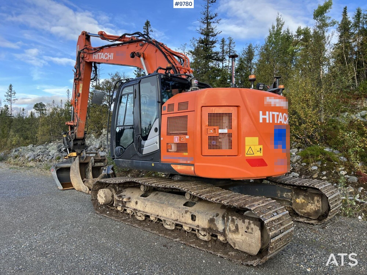 Rupsgraafmachine Hitachi ZX 225 US LC-L with excavation system and attachments: afbeelding 7