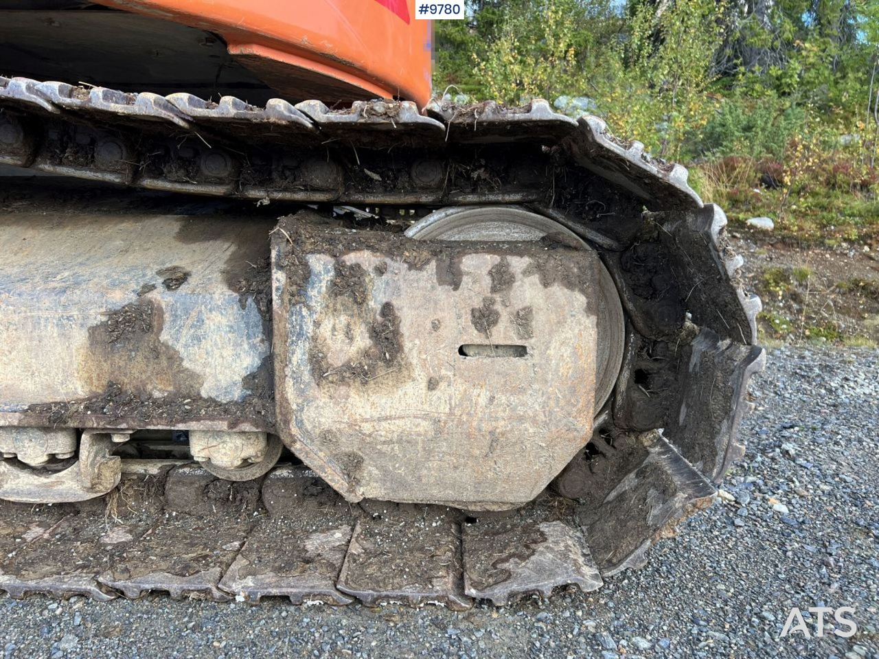 Rupsgraafmachine Hitachi ZX 225 US LC-L with excavation system and attachments: afbeelding 17