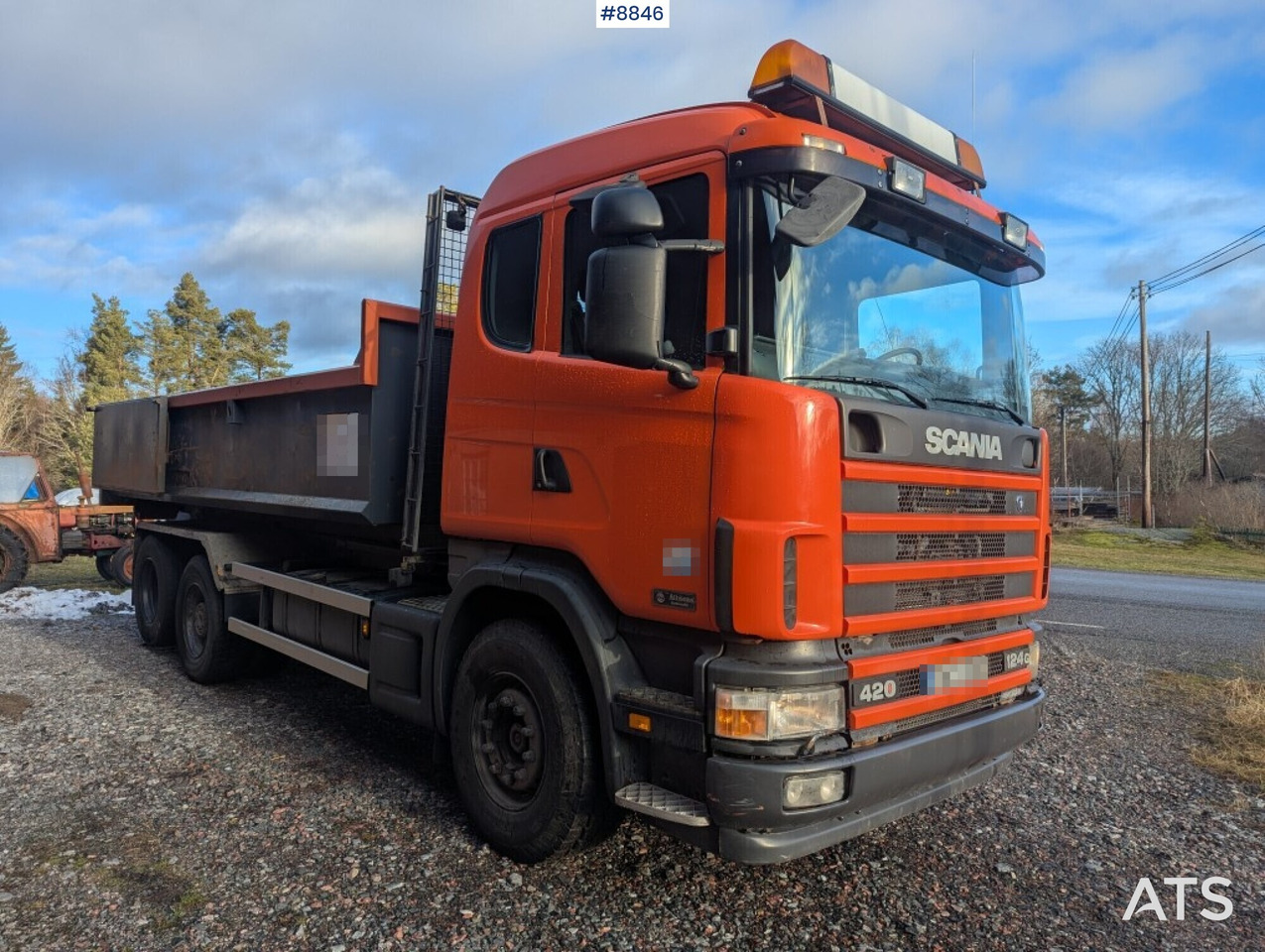 Hook Truck Scania R124BG 6x2 with gravel flatbed (SEE VIDEO) - Haakarmsysteem vrachtwagen: afbeelding 2 Hook Truck Scania R124BG 6x2 with gravel flatbed (SEE VIDEO) - Haakarmsysteem vrachtwagen: afbeelding 2