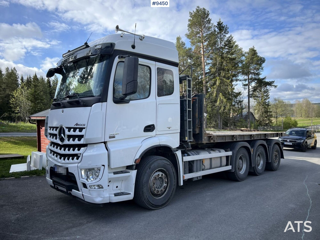 Mercedes Benz Arocs 3251 Tridem Hooklift, flatbed and concrete rotator - Haakarmsysteem vrachtwagen: afbeelding 1 Mercedes Benz Arocs 3251 Tridem Hooklift, flatbed and concrete rotator - Haakarmsysteem vrachtwagen: afbeelding 1