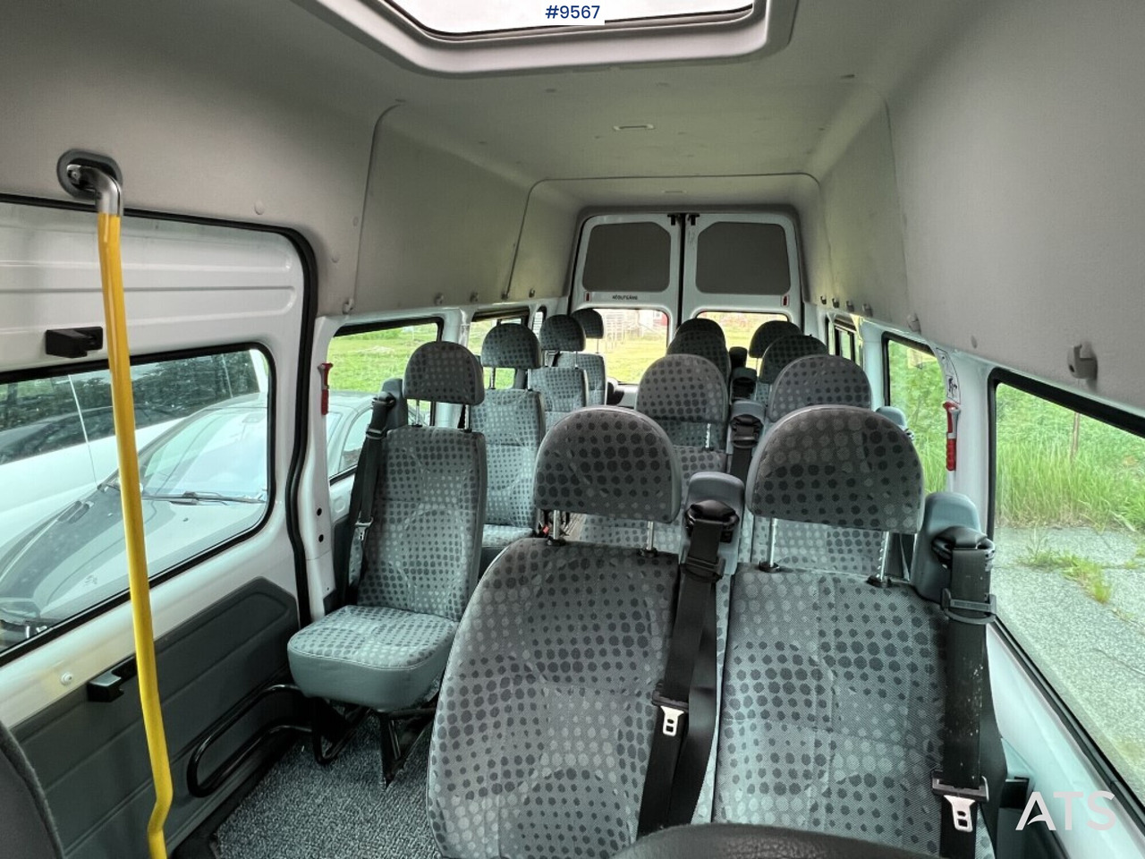 Leasing  Minibus - 16-seater bus - Ford FCD6 Transit Minibus - 16-seater bus - Ford FCD6 Transit: afbeelding 12