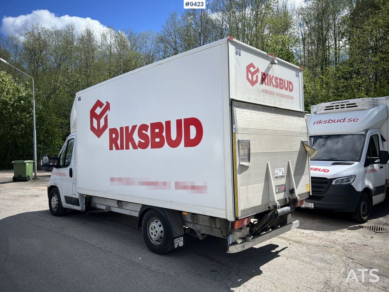 PEUGOT BOXER Box Truck with refrigeration unit and Tail Lift - Bakwagen: afbeelding 5 PEUGOT BOXER Box Truck with refrigeration unit and Tail Lift - Bakwagen: afbeelding 5