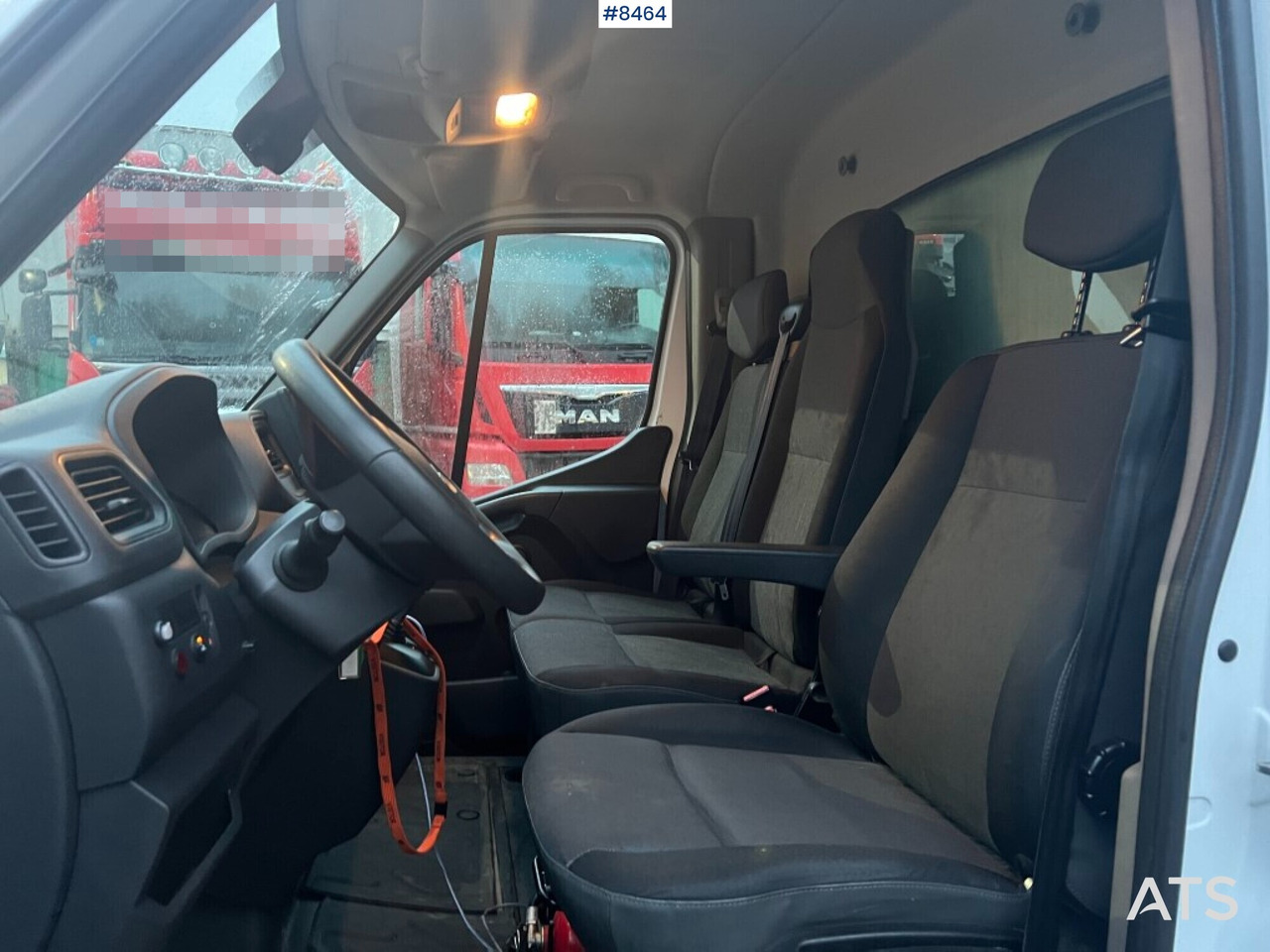 Renault master with tail lift - Bestelwagen gesloten laadbak: afbeelding 5 Renault master with tail lift - Bestelwagen gesloten laadbak: afbeelding 5