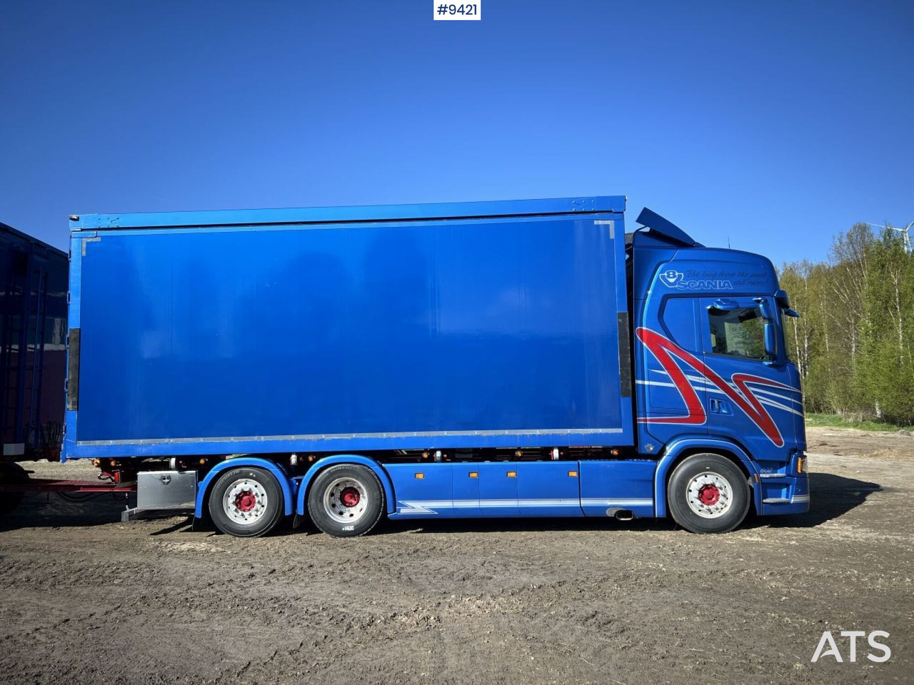 Scania S580 med Eksjövagnen FS 18-20 – Chip truck with trailer - Bakwagen: afbeelding 3 Scania S580 med Eksjövagnen FS 18-20 – Chip truck with trailer - Bakwagen: afbeelding 3