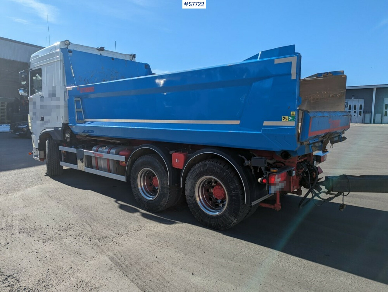 Tipper Truck DAF FAT XF530Z - Kipper vrachtwagen: afbeelding 2 Tipper Truck DAF FAT XF530Z - Kipper vrachtwagen: afbeelding 2