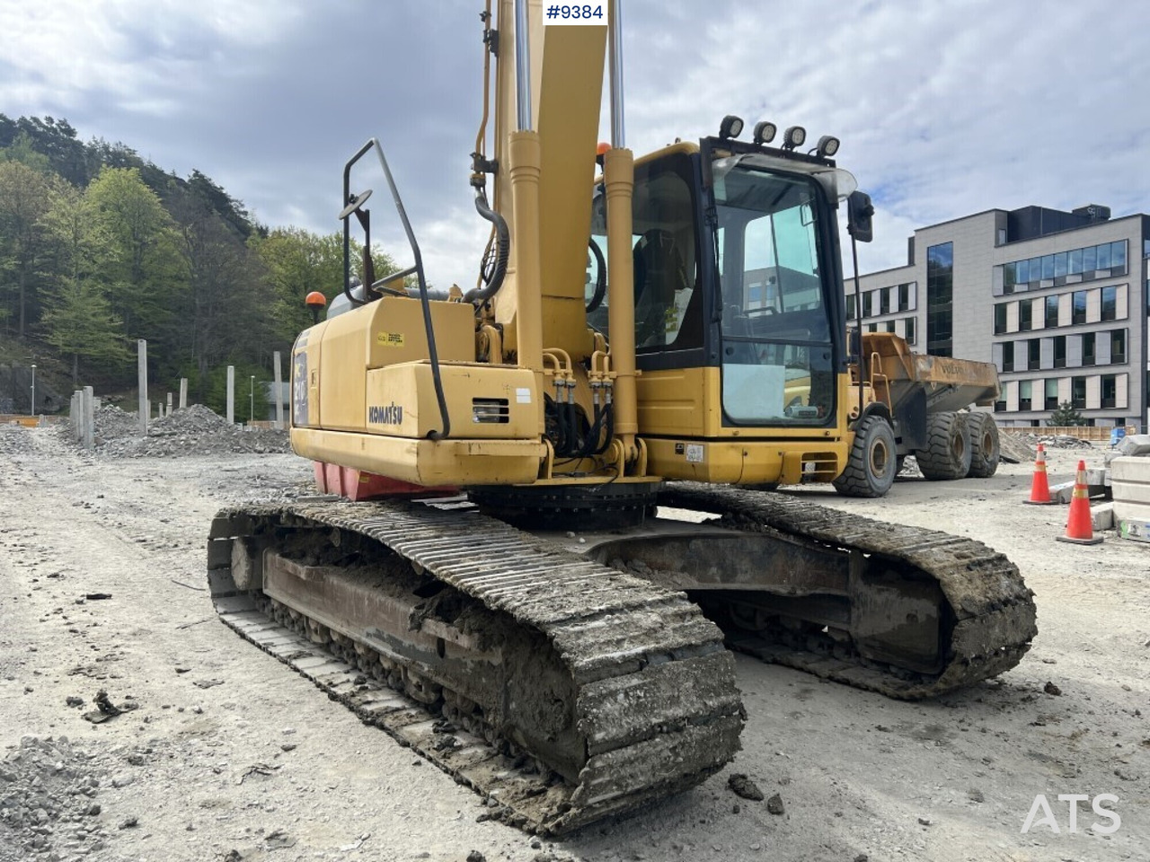 Tracked excavator Komatsu PC210LC (VIDEO) - Rupsgraafmachine: afbeelding 2 Tracked excavator Komatsu PC210LC (VIDEO) - Rupsgraafmachine: afbeelding 2